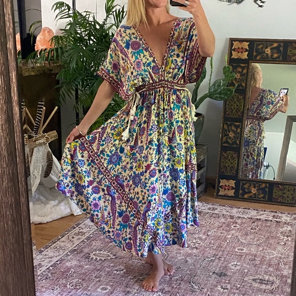 NEW Spell Inspired Lovebird Gown - Picture 2 of 16